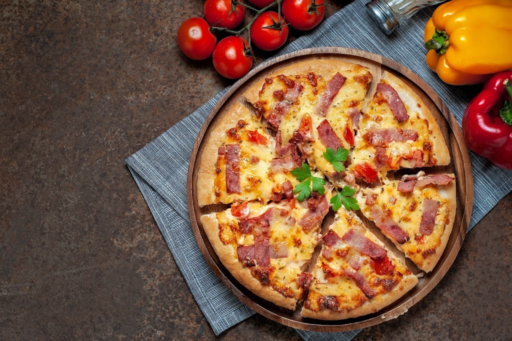 Bistro Bar 321 | 160 Rue Principale, Chénéville, QC J0V 1E0, Canada | Phone: (819) 428-3044