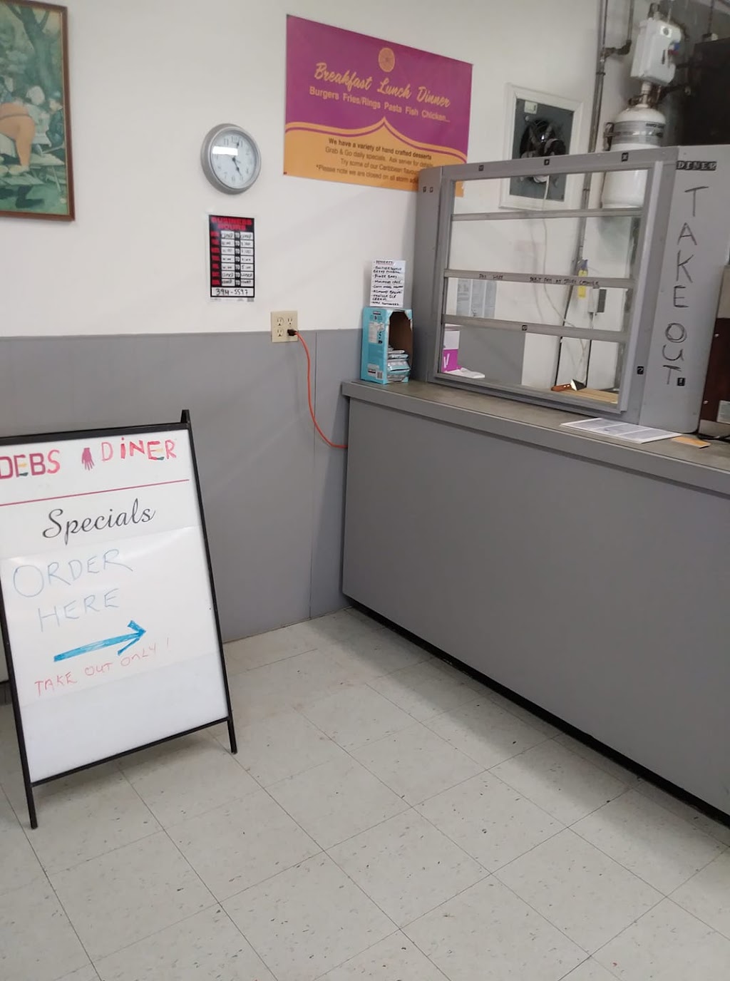 Debs Diner | Inside Airport General Store, 4105 Loch Lomond Rd, Saint John, NB E2N 1C5, Canada | Phone: (506) 394-5597