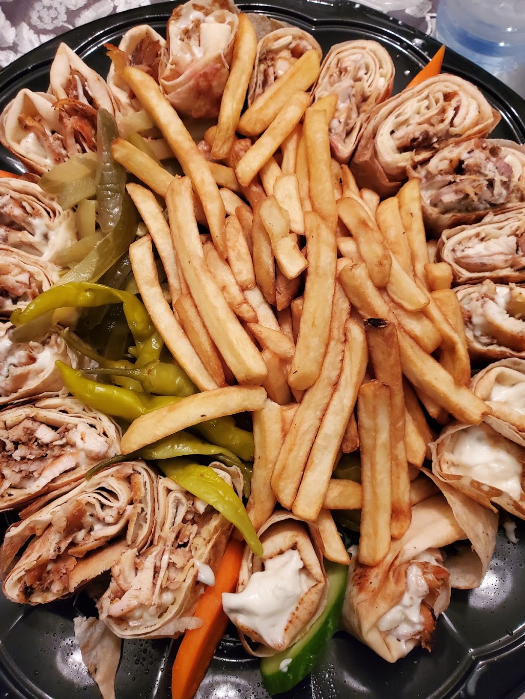 Shawarma Royale | 1786 Stone Church Rd E Unit 2, Hamilton, ON L8W 0B4, Canada | Phone: (905) 578-4444