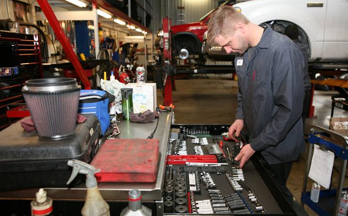 Caledonia Tire & Automotive | 220 Argyle St S, Caledonia, ON N3W 1K7, Canada | Phone: (905) 765-3242