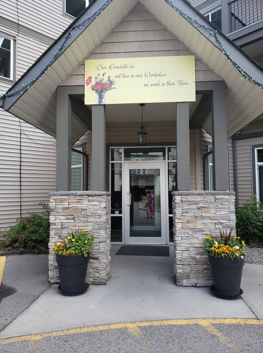 The Hamlets At Penticton | 103 Duncan Ave W, Penticton, BC V2A 2Y3, Canada | Phone: (250) 490-8503