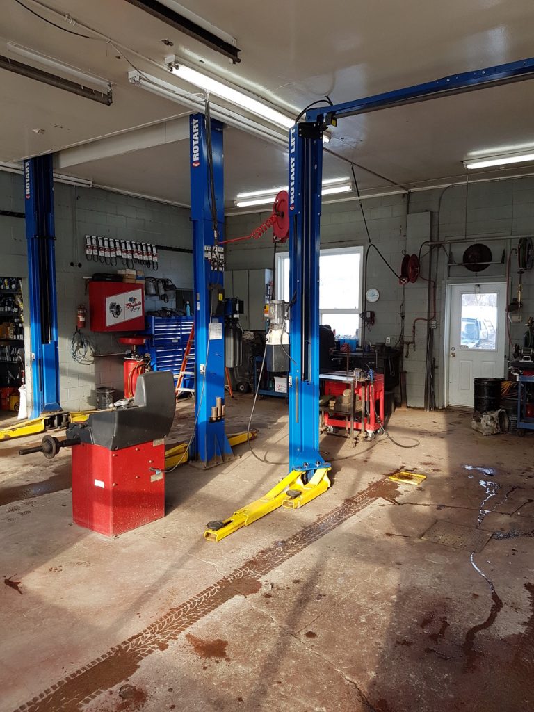 VitrXpert vitres dautos | département VitrXpert, 740-A Rue Saint Édouard, Saint-Urbain, QC G0A 4K0, Canada | Phone: (418) 639-2971