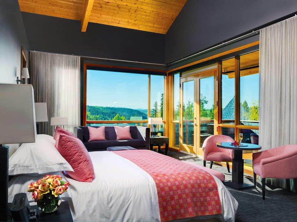 Azuridge Estate Hotel | 178057 272 St W, Priddis, AB T0L 1W0, Canada | Phone: (403) 931-0100