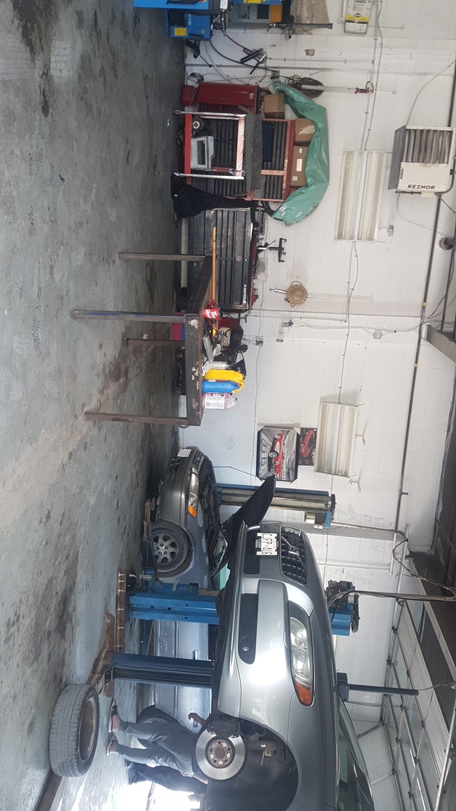 ALHAJJ AUTOS | 1886 Merivale Rd, Nepean, ON K2G 1E6, Canada | Phone: (647) 861-5739