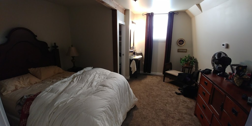 Country Barn B & B | 318 5 Ave, Stirling, AB T0K 2E0, Canada | Phone: (403) 756-3366