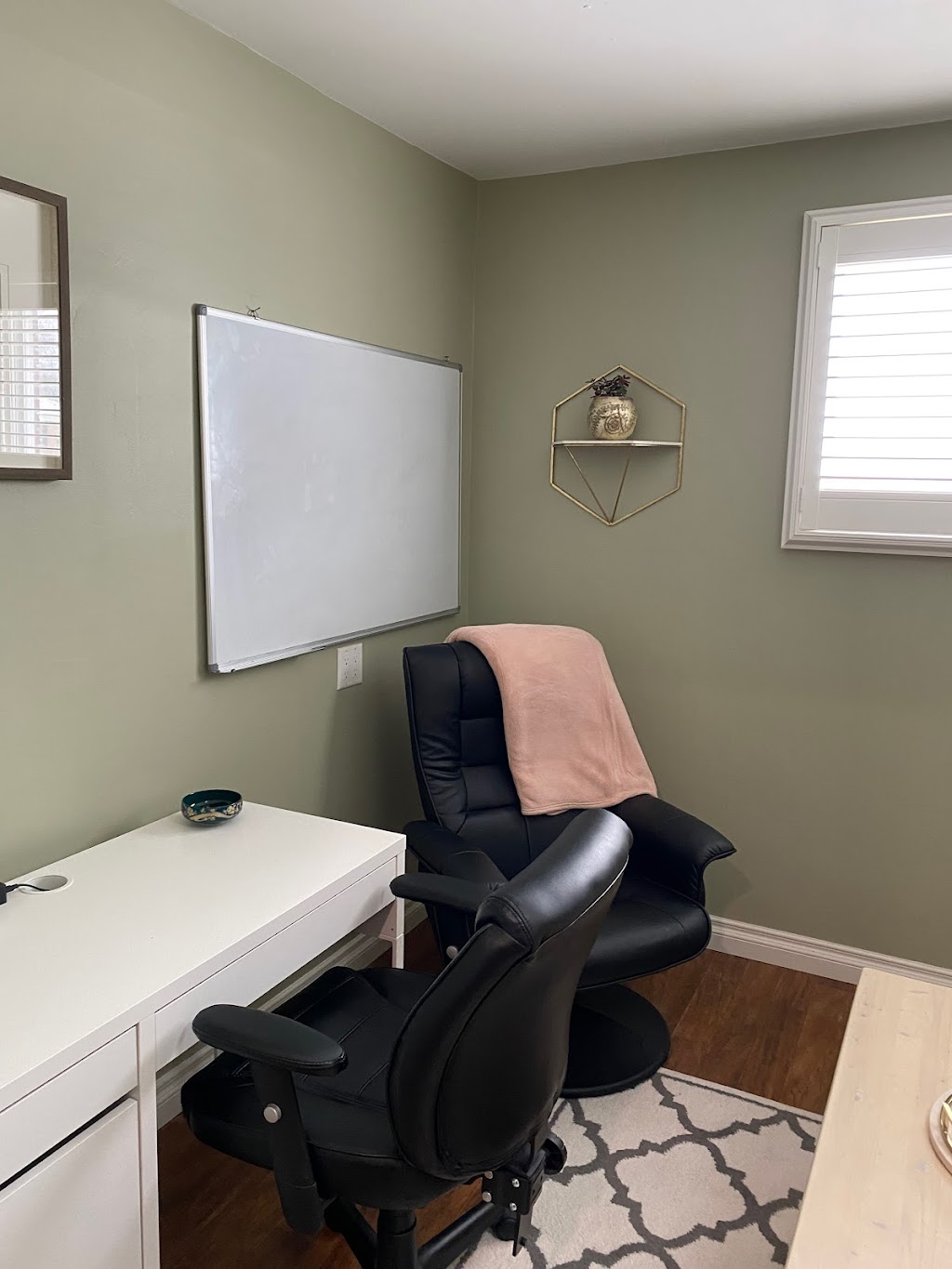 Balanced Thoughts Counselling | 108 Charing Cross St, Brantford, ON N3R 2H9, Canada | Phone: (226) 400-5378