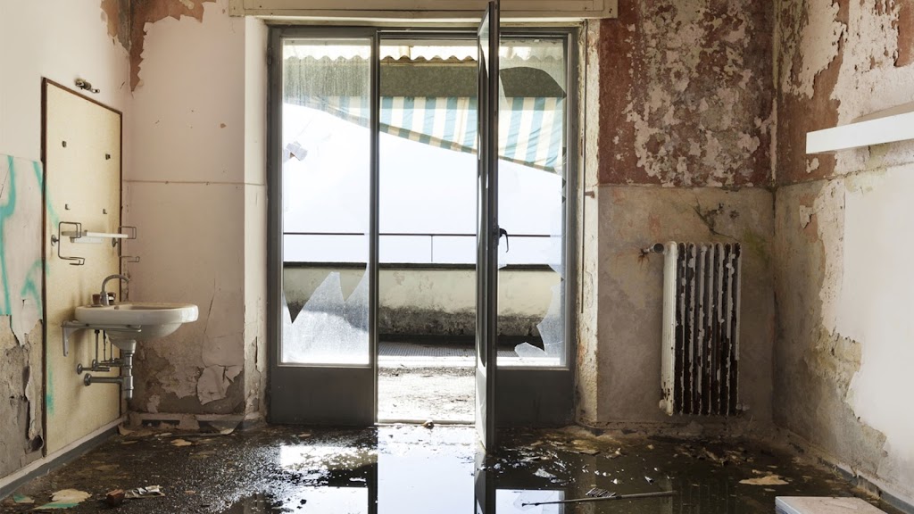 Red Deer Fire & Flood Ltd | 7803 50 Ave Unit 3, Red Deer, AB T4P 1M8, Canada | Phone: (403) 342-2407