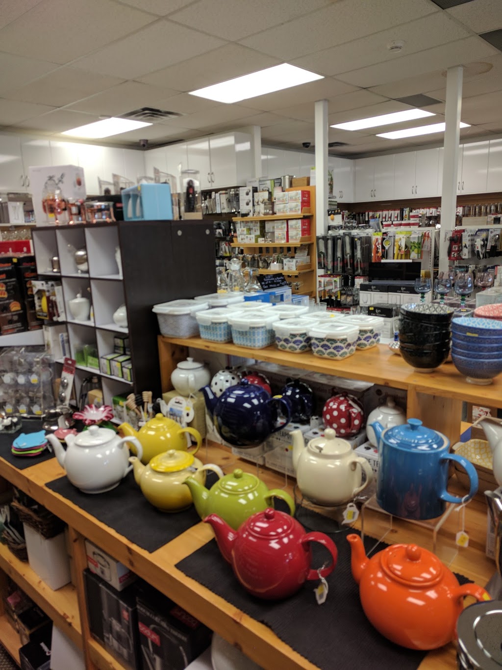 Penna & Co Kitchen & Giftwares | 777 Royal Oak Dr #325, Victoria, BC V8X 4V1, Canada | Phone: (250) 727-2110