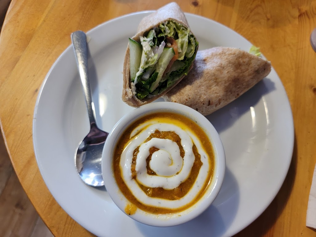 Blue Dog Cafe | 1213 7th Ave, Invermere, BC V0A 1K0, Canada | Phone: (250) 342-3814