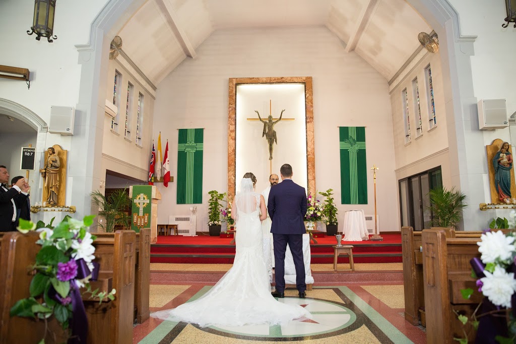 Saint Boniface Catholic Church | 21 Markanna Dr, Scarborough, ON M1M 2H9, Canada | Phone: (416) 261-5983