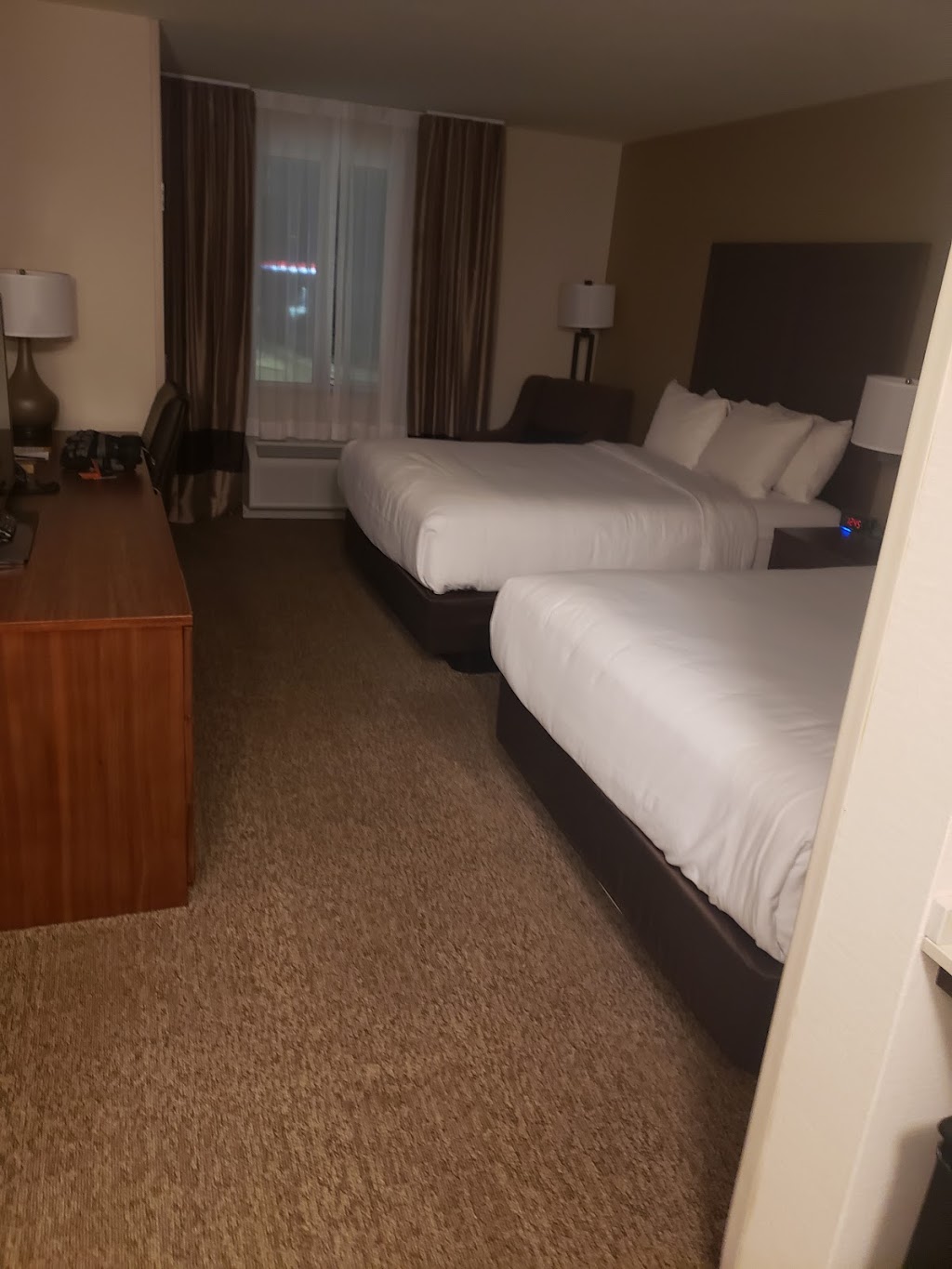 Comfort Inn & Suites | 135 Gibbons St, Goderich, ON N7A 3J5, Canada | Phone: (519) 440-0215