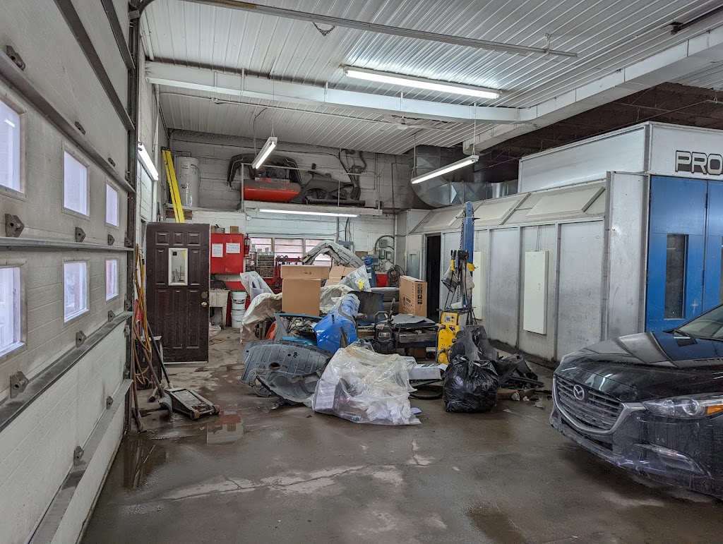CARSTAR Laval Chomedey | 3949 Du Souvenir, Laval, QC H7W 1A9, Canada | Phone: (450) 688-0482
