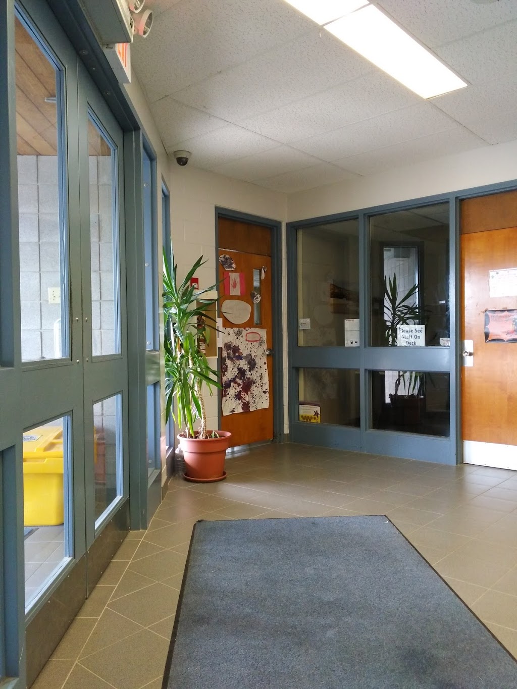 Vanastra Recreation Centre | 26 Toronto Blvd, Clinton, ON N0M 1L0, Canada | Phone: (519) 482-3544