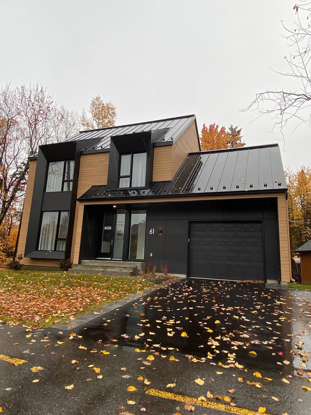 FYRA Quartier | 61 Bd Bélanger, Beaupré, QC G0A 1E0, Canada | Phone: (581) 990-5779