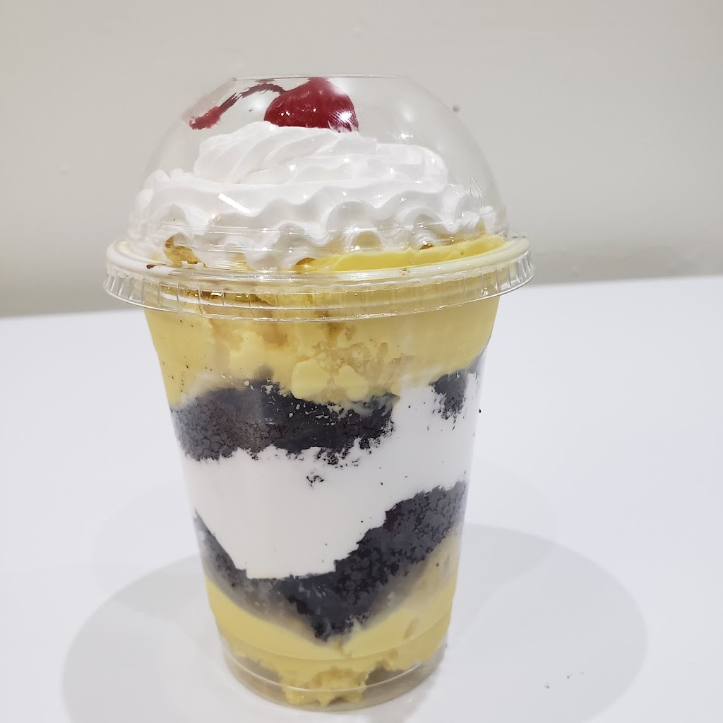 Captain C Cakes and Ice Cream | 2076A Lawrence Ave E, Scarborough, ON M1R 2Z5, Canada | Phone: (647) 350-0970