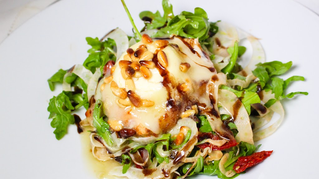 La Sala Restaurant | 1975A Queen St E, Toronto, ON M4L 1J1, Canada | Phone: (416) 694-0004