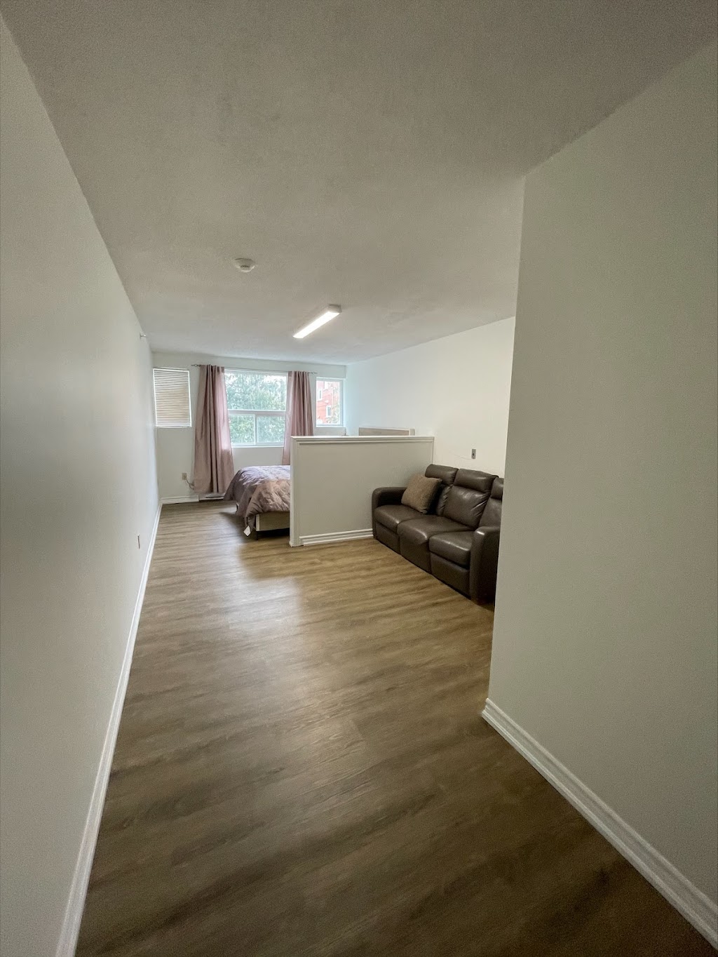 DUNBAR HEIGHTS SENIORS LIVING INC | 611 Dunbar Rd, Cambridge, ON N3H 2T4, Canada | Phone: (855) 334-3233