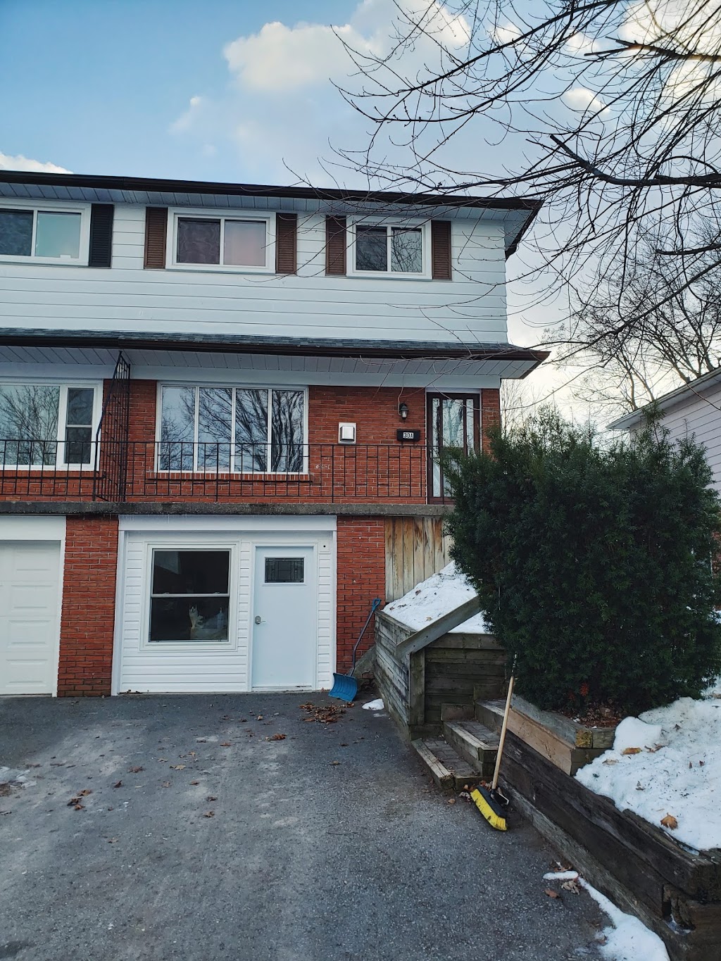 The Sugary | 30a Springbrook Dr, Peterborough, ON K9J 1L1, Canada | Phone: (705) 868-4992