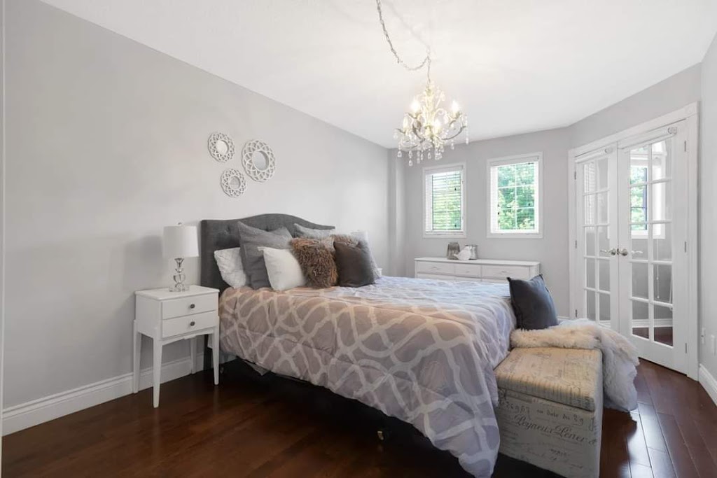 Helping Hands Cleaning Services | 164 Sutherland Dr, Kingston, ON K7K 5W5, Canada | Phone: (613) 572-7681