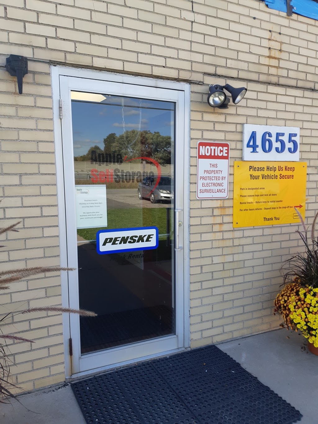 Penske Truck Rental | 4655 Kent Ave, Niagara Falls, ON L2H 1J3, Canada | Phone: (905) 358-8772