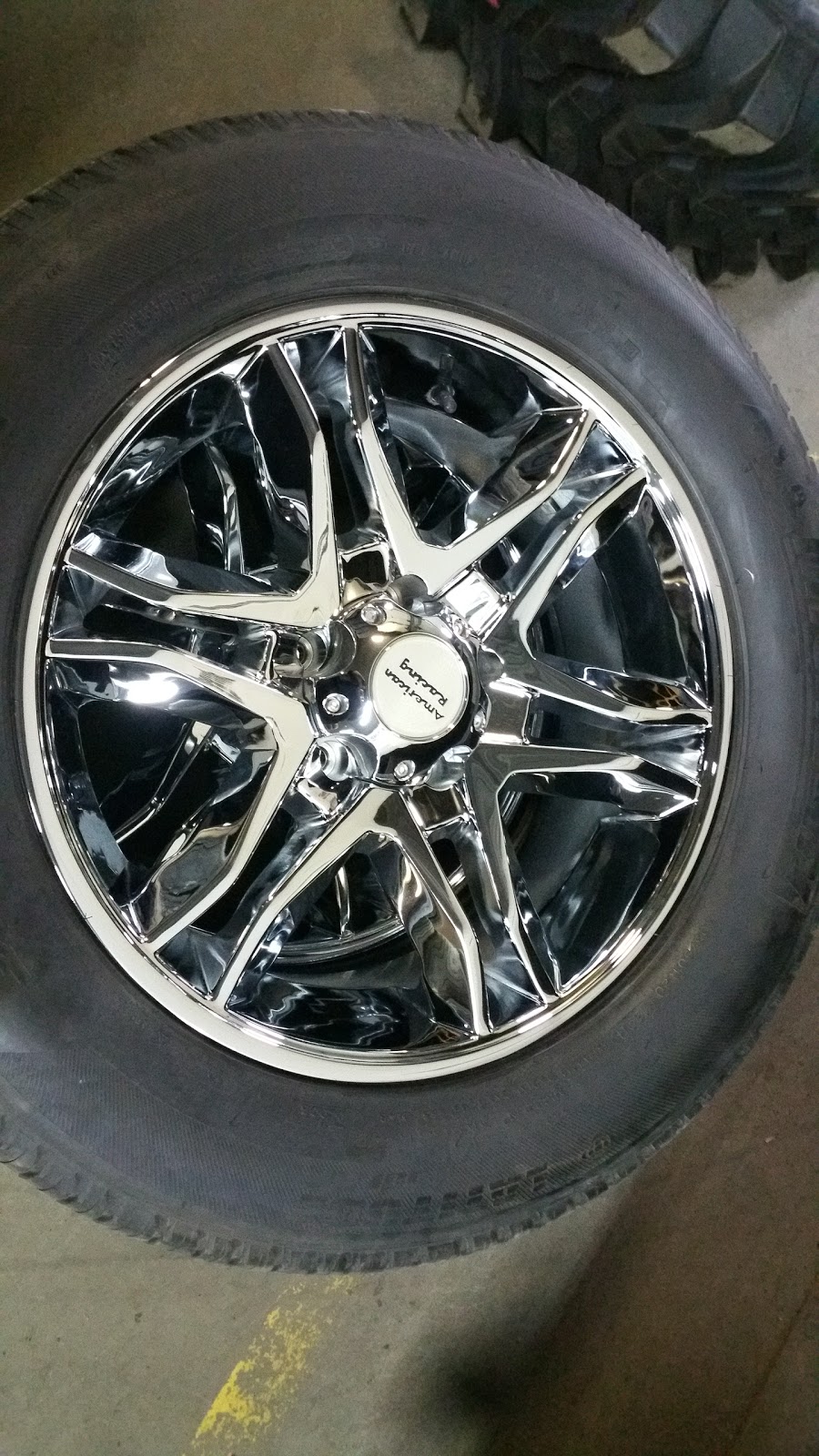 Hollywood Detailing | 1384 Huron Rd, Kitchener, ON N2R 1R3, Canada | Phone: (226) 972-9274