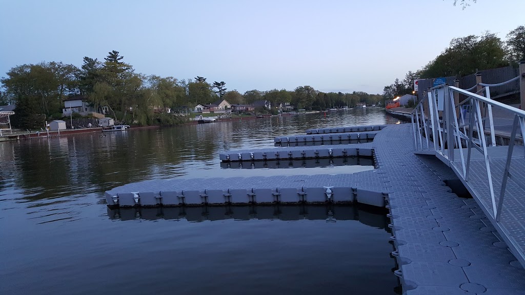 Wasaga Riverdocks Hotel Suites | 361 Mosley St, Wasaga Beach, ON L9Z 2J8, Canada | Phone: (705) 422-2121