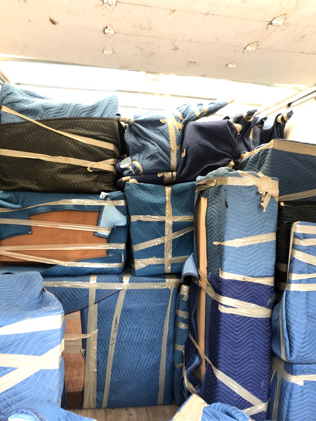 Urals Moving Company | 55 Dylan St, Woodbridge, ON L4H 2X5, Canada | Phone: (647) 800-7197