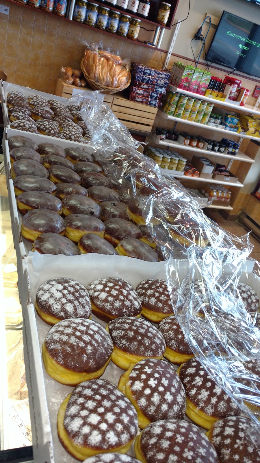 Pâtisserie Nawa | 7401 Blvd. Newman, LaSalle, QC H8N 1X3, Canada | Phone: (514) 516-8938