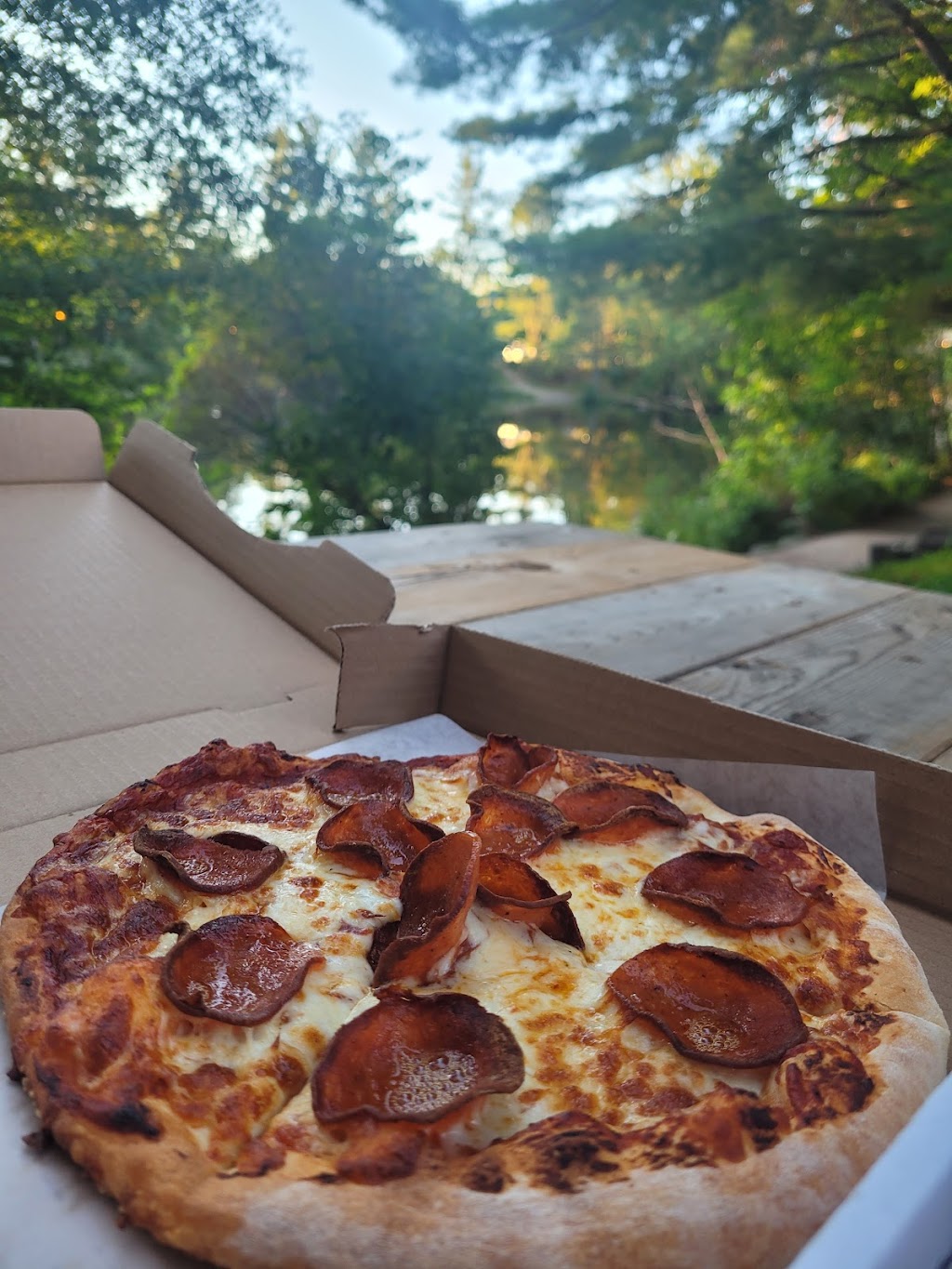 Yaoooo Pizza Pub | 123 Chem. de Kandahar, Mont-Tremblant, QC J8E 1E2, Canada | Phone: (819) 681-4616