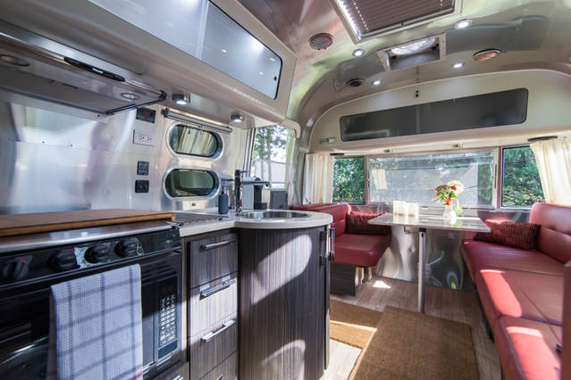 Motelluxe | 16 Chemin Pritchard, Alcove, QC J0X 1A0, Canada