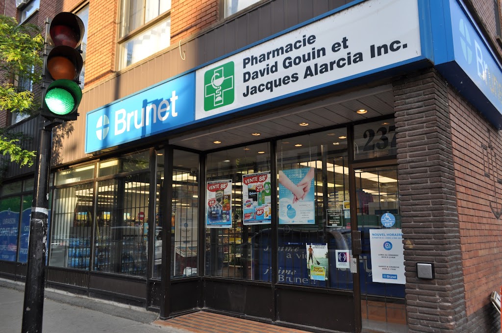 Brunet pharmacie affiliée | 2374 Rue Centre, Montréal, QC H3K 1J4, Canada | Phone: (514) 933-6758