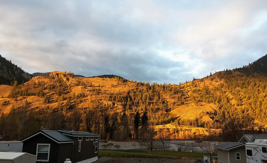 Riverside RV Park Resort | 4354 BC-3, Keremeos, BC V0X 1N1, Canada | Phone: (250) 499-9466