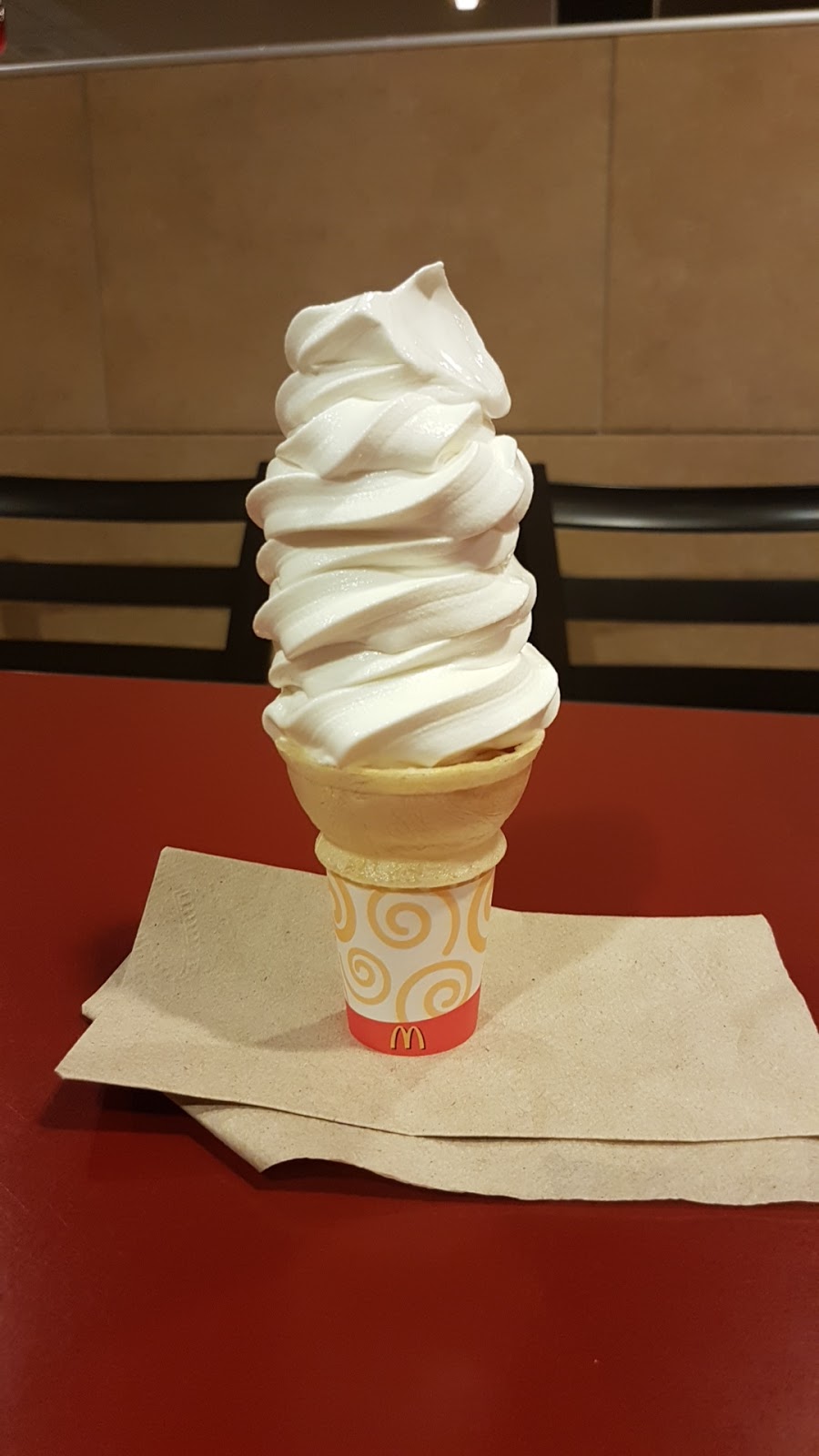 McDonalds | 1050 Dundas St E, Mississauga, ON L4Y 2C1, Canada | Phone: (905) 270-0974