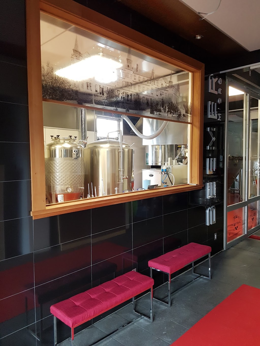 Beemer - Microbrasserie & Distillerie | 55 Bd de lAnse, Roberval, QC G8H 1Z1, Canada | Phone: (418) 637-2836