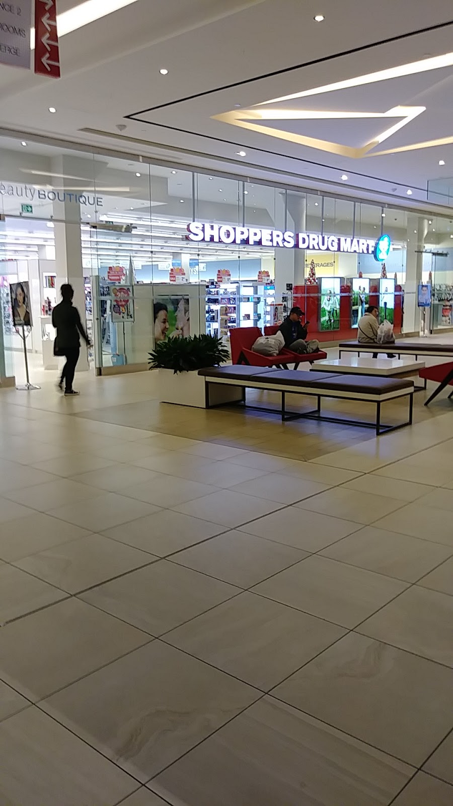 Shoppers Drug Mart | 240 Leighland Ave #167, Oakville, ON L6H 3H6, Canada | Phone: (905) 842-3730