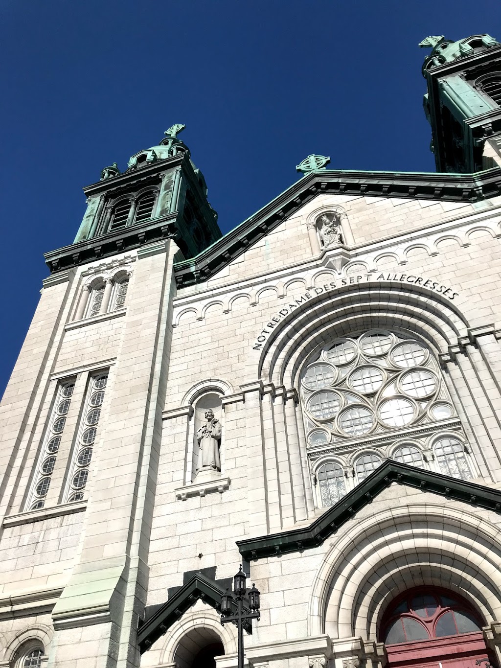 Notre-Dame-des-Sept-Allégresses Church | 1285 Rue Saint François Xavier, Trois-Rivières, QC G9A 1R9, Canada | Phone: (819) 376-3373