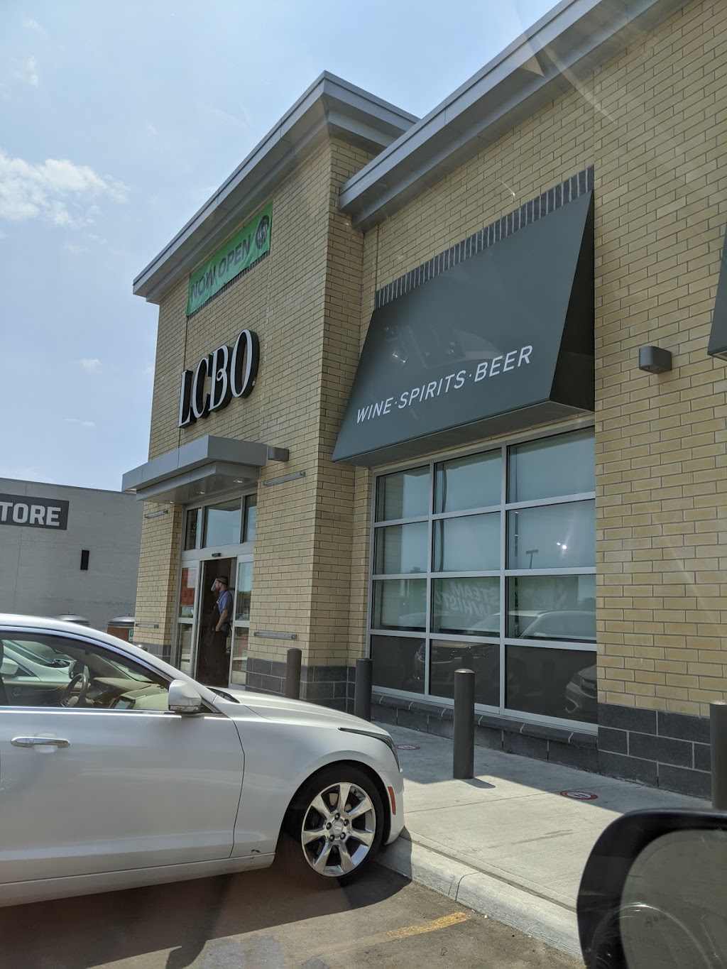 LCBO | 232 Ritson Rd N, Oshawa, ON L1G 7T3, Canada | Phone: (905) 723-7033