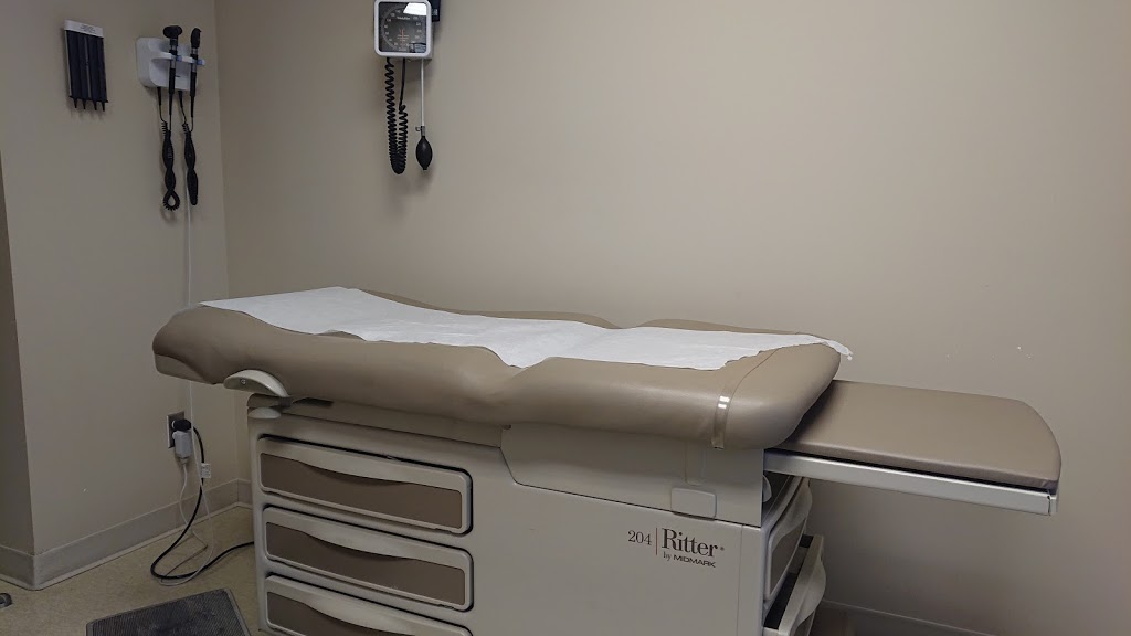 Appletree Medical Group | 2077 Lake Shore Blvd W, Etobicoke, ON M8V 4C2, Canada | Phone: (647) 722-2370