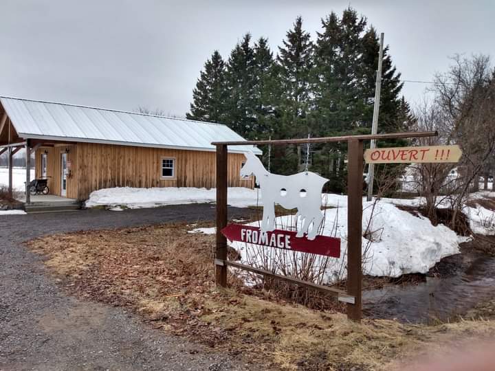 Ferme Caron - fromages | 1100 Rue Louis de France, Trois-Rivières, QC G8T 1A4, Canada | Phone: (819) 609-3460