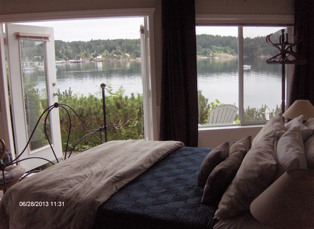 Beach House Salt Spring Bed & Breakfast | 369 Isabella Point Rd, Salt Spring Island, BC V8K 1V4, Canada | Phone: (888) 653-6334