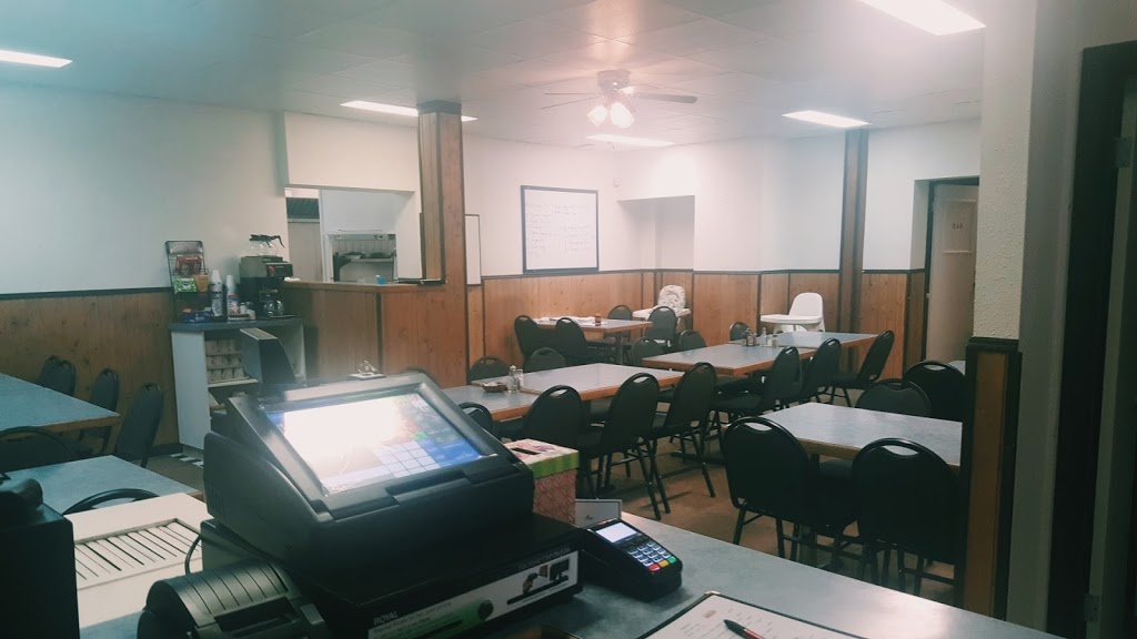 Royal Hotel | 369, 200 Mountain St #1, Strasbourg, SK S0G 4V0, Canada | Phone: (306) 725-3630
