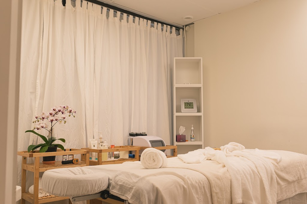 Brisa Spa & Studio | 1-1399 Fountain Way Ct, Vancouver, BC V6H 4E6, Canada | Phone: (604) 566-9887