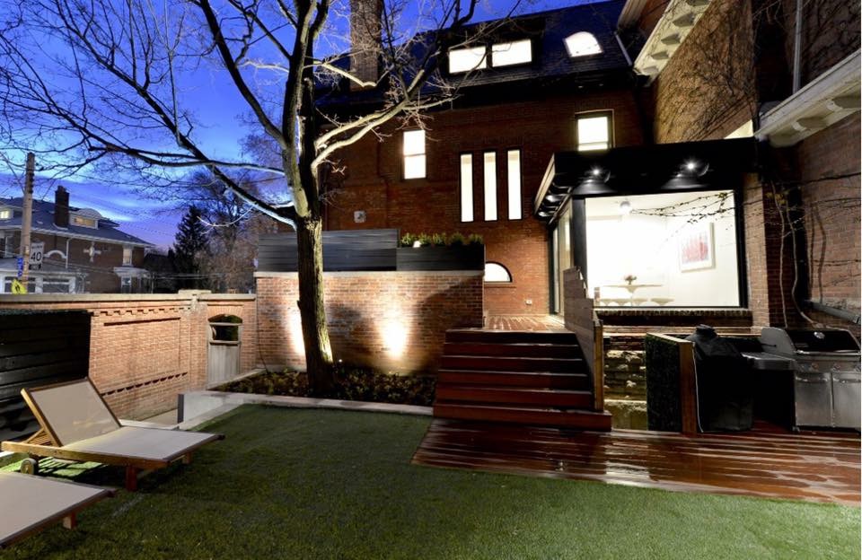 RE/MAX Hallmark | Michael Zavarella | 785 Queen St E, Toronto, ON M4M 1H6, Canada | Phone: (416) 465-7850