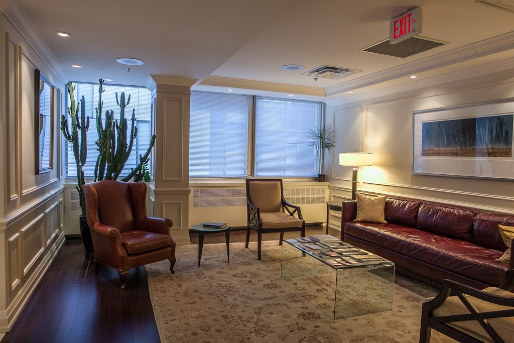Frances Ross Dentist | 790 Bay St, Toronto, ON M5G 1N8, Canada | Phone: (416) 924-0437