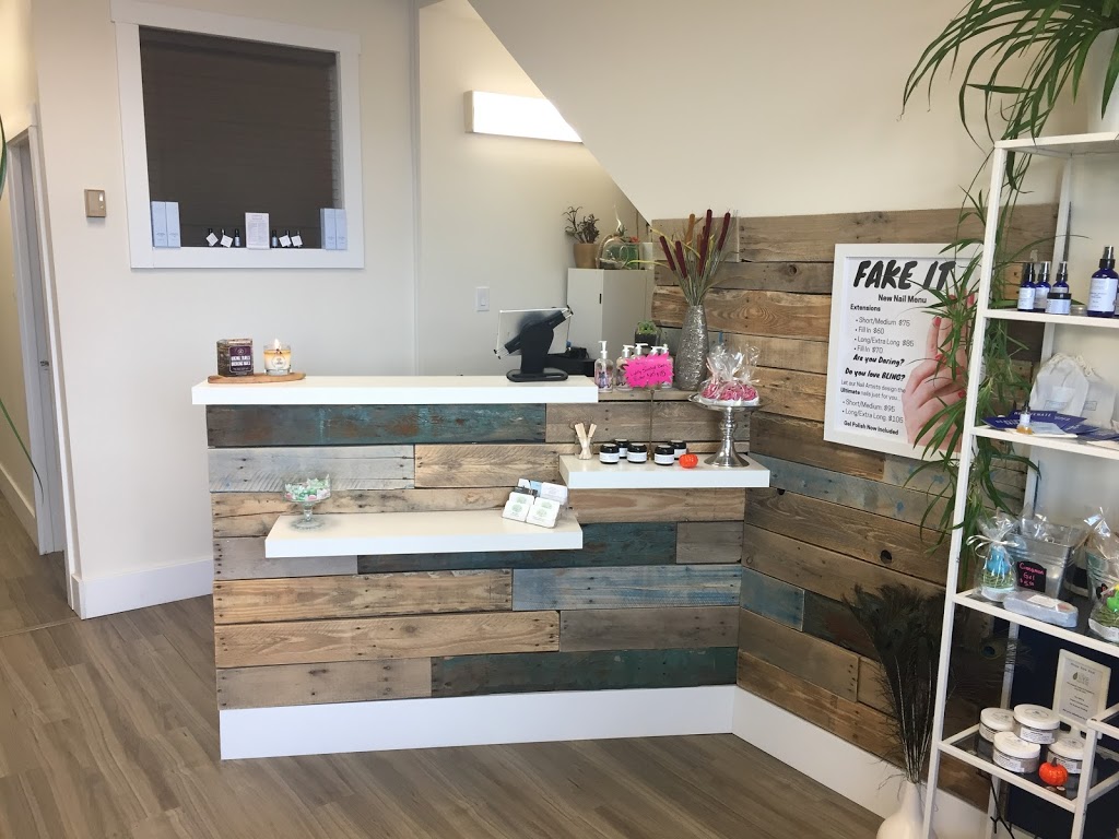 Fleurt Esthetics Studio | 438 Victoria Ave E #104, Regina, SK S4P 0P6, Canada | Phone: (306) 545-7373
