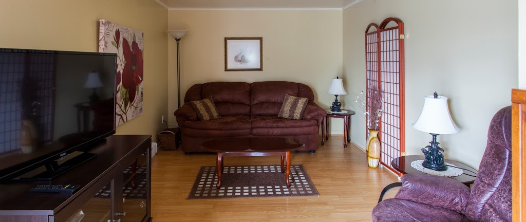 Hébergements Florence | 3273 Chemin des Coudriers, Saint-Bernard-sur-Mer, QC G0A 3J0, Canada | Phone: (418) 438-2515