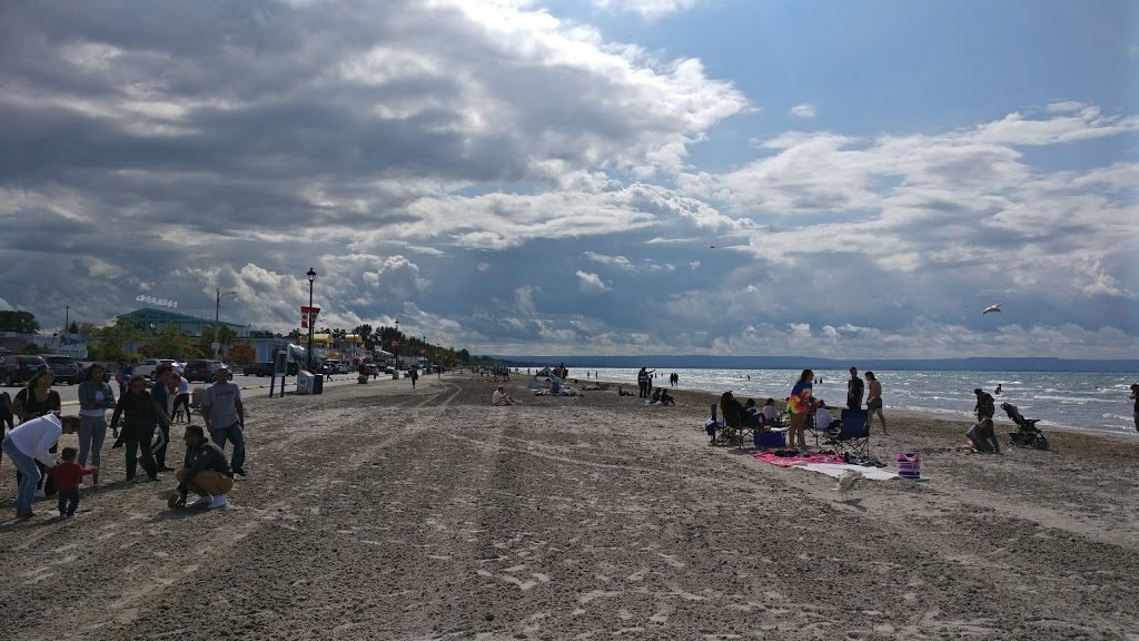 Wasaga Beach Provincial Park | 11 22nd St N, Wasaga Beach, ON L9Z 2V9, Canada | Phone: (705) 429-2516