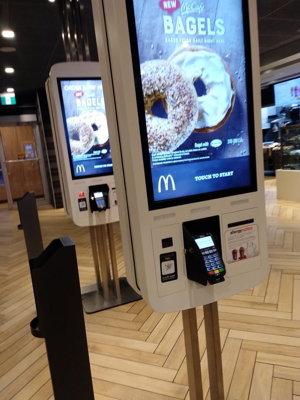 McDonalds | 1950 Dundas St, London, ON N5V 1P5, Canada | Phone: (519) 451-5590
