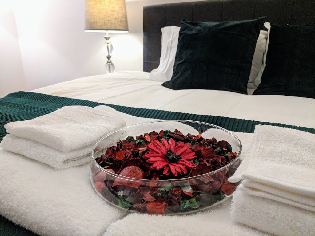 Lions Pride Guest House | 1669 Phillbrook Crescent, London, ON N5X 2Z4, Canada