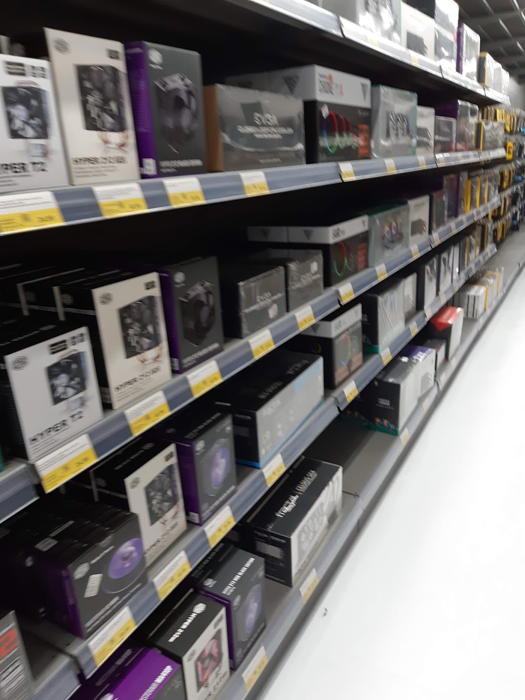 Canada Computers Halifax | 201 Chain Lake Dr, Halifax, NS B3S 1C8, Canada | Phone: (902) 417-0387